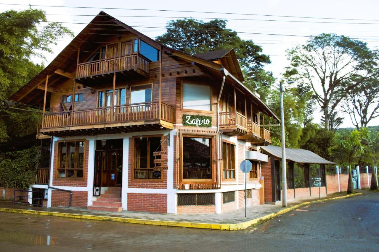 Hostal Zafiro Mindo Bagian luar foto